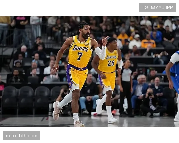 湖人控卫文森特季前赛表现出色，成为焦点人物