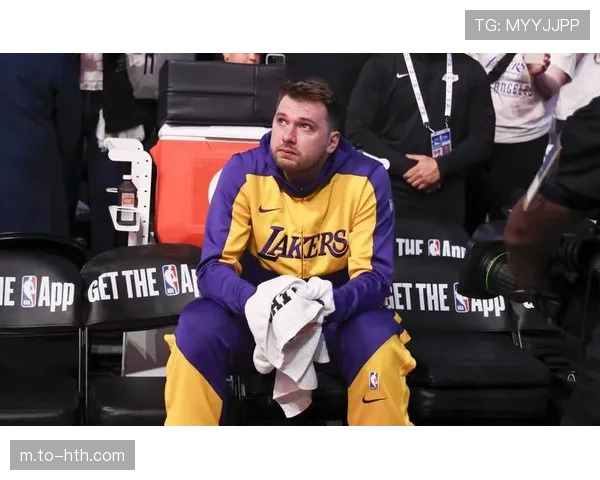 湖人东契奇里夫斯双核体系 进攻效率126.4防守108.5攻防兼备 湖人东契奇里夫斯双核体系 进攻效率126.4防守108.5攻防兼备